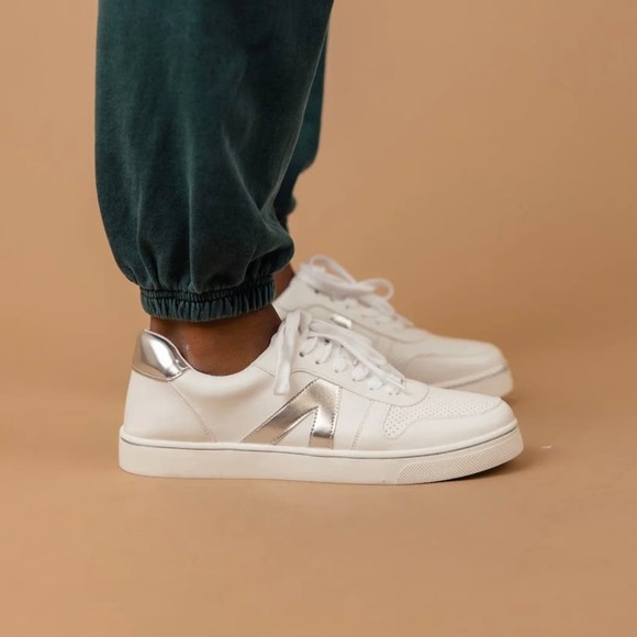 NEW MIA ALISA casual low top sneaker - Picture 1 of 7